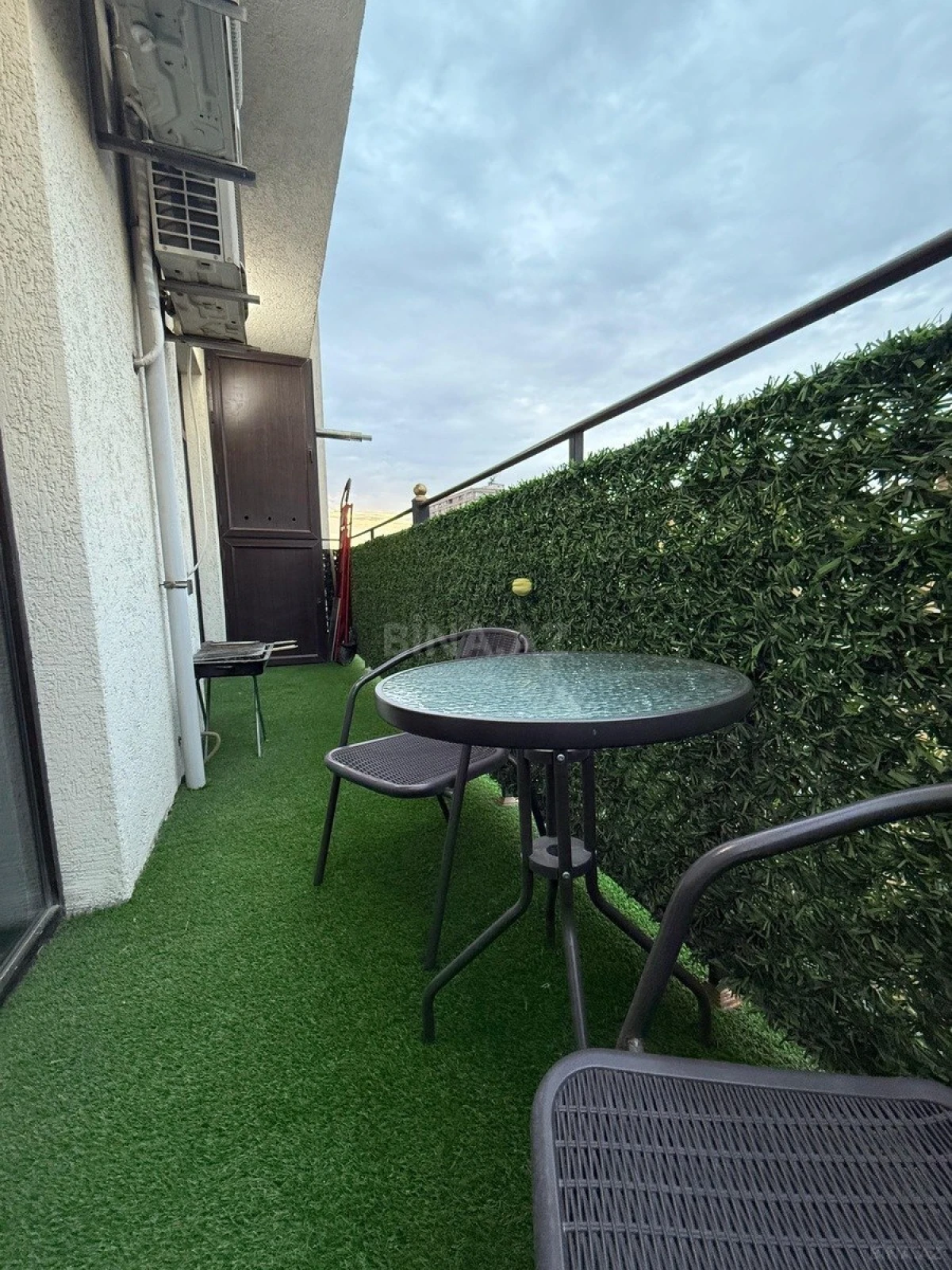 Kirayə verilir 3 otaqlı mənzil 145 m²