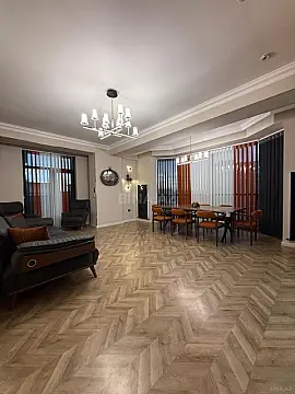 Kirayə verilir 3 otaqlı mənzil 145 m²