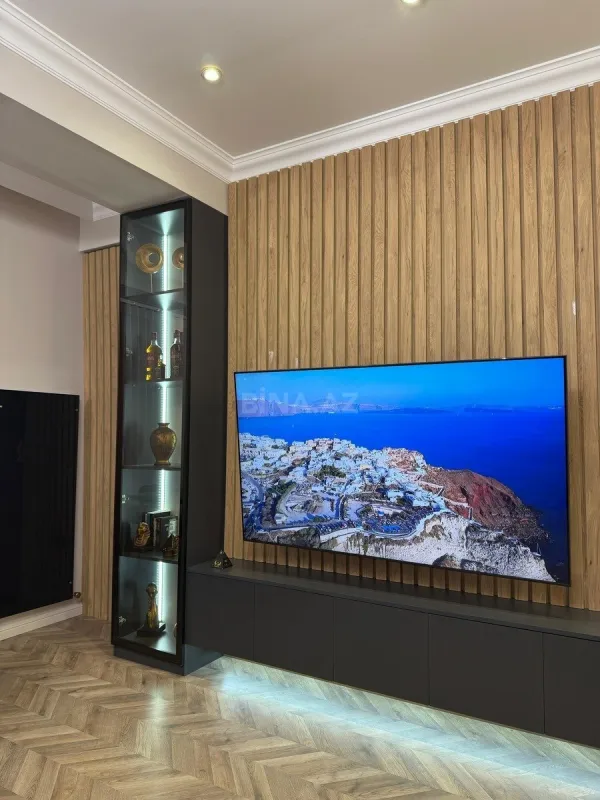 Kirayə verilir 3 otaqlı mənzil 145 m²