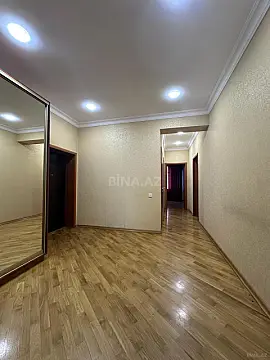 Kirayə verilir 3 otaqlı mənzil 130 m²