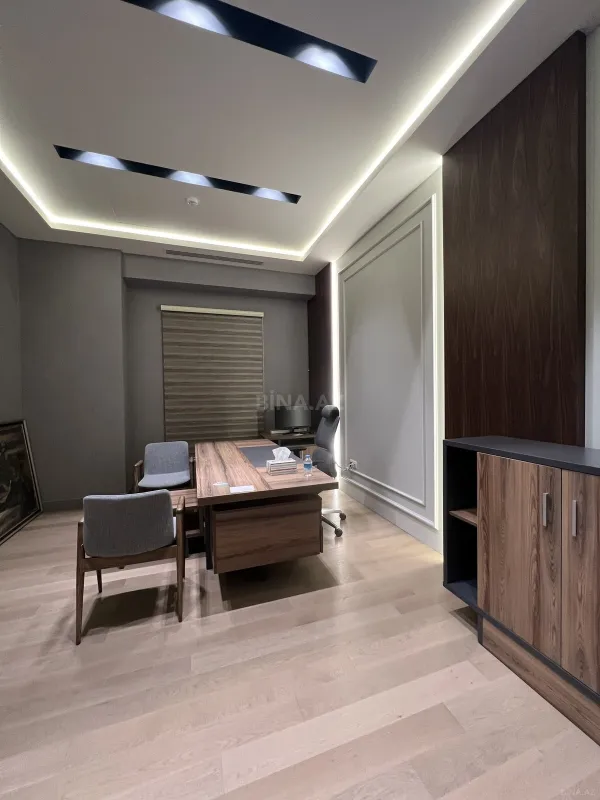 Kirayə verilir 3 otaqlı ofis 165 m²