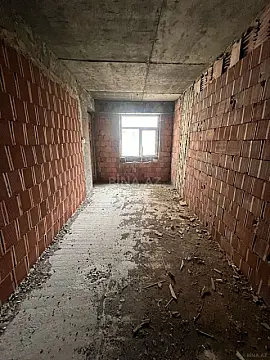 Satılır 4 otaqlı mənzil 160 m²