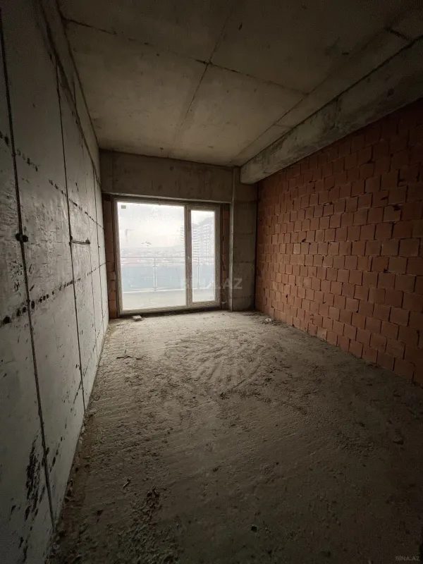 Satılır 3 otaqlı mənzil 112.4 m²