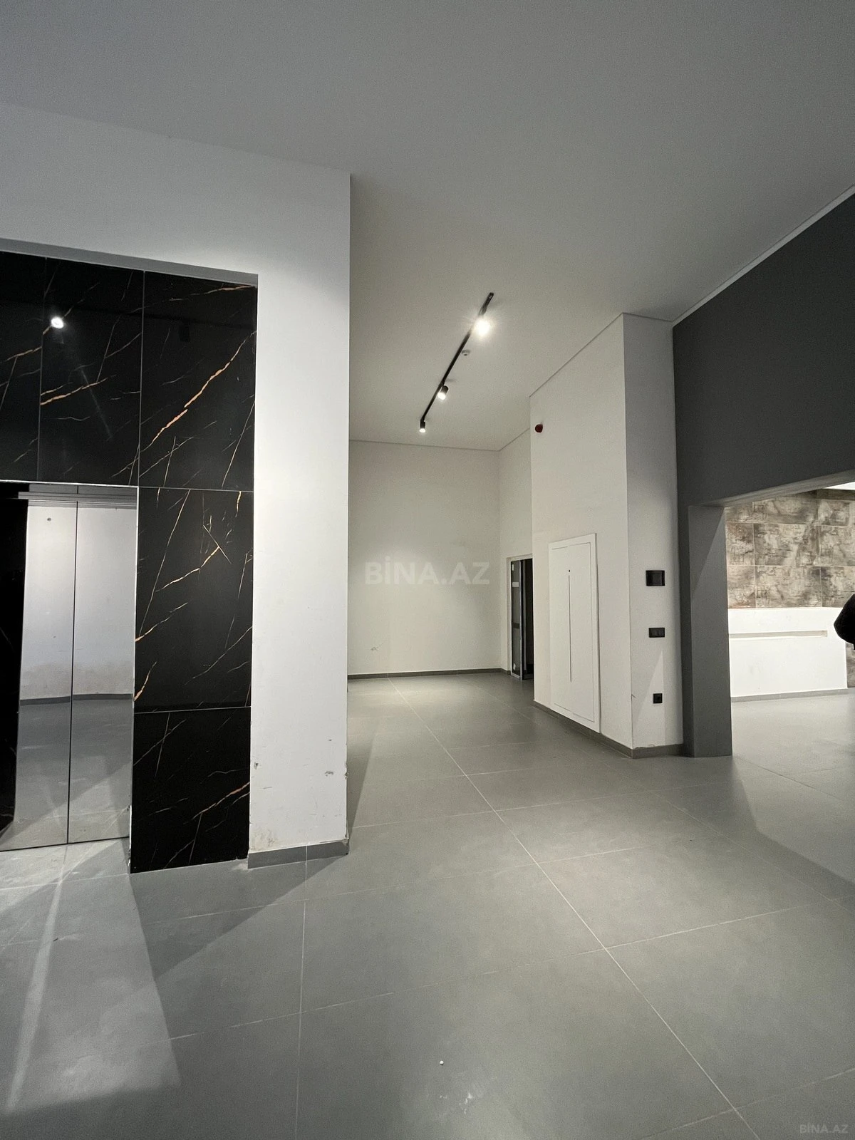 Satılır 3 otaqlı mənzil 112.4 m²