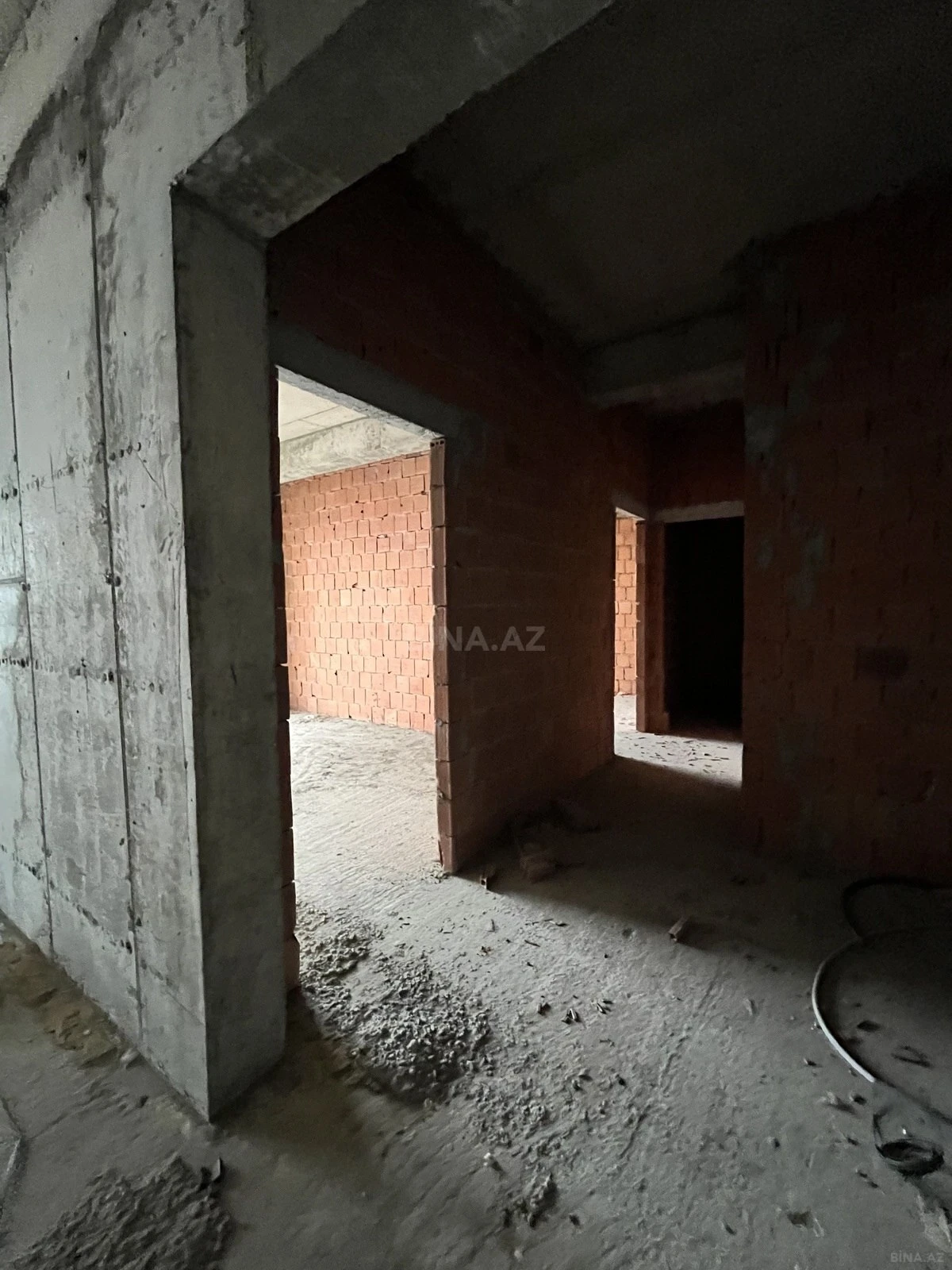 Satılır 3 otaqlı mənzil 112.4 m²