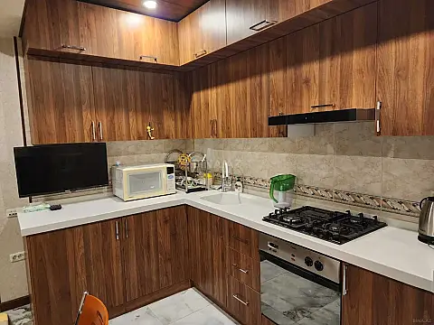 Satılır 5 otaqlı mənzil 200 m²