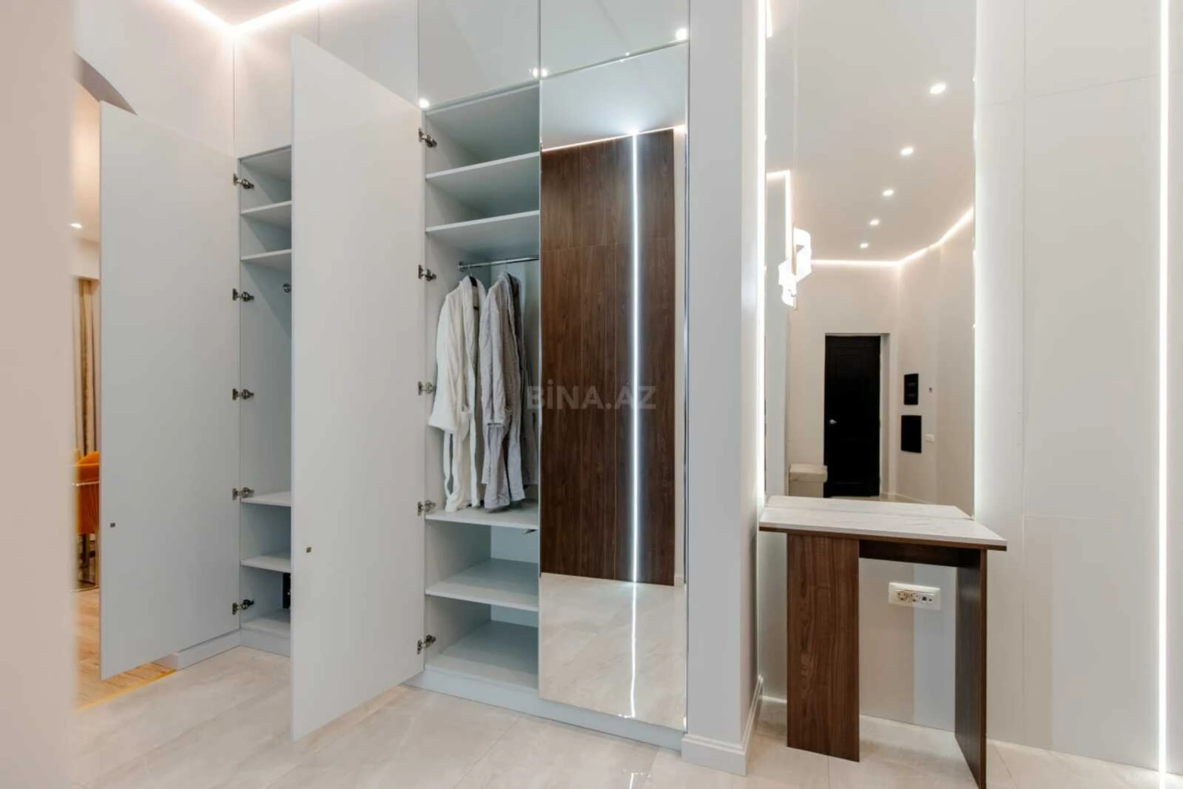 Kirayə verilir 3 otaqlı mənzil 125 m²