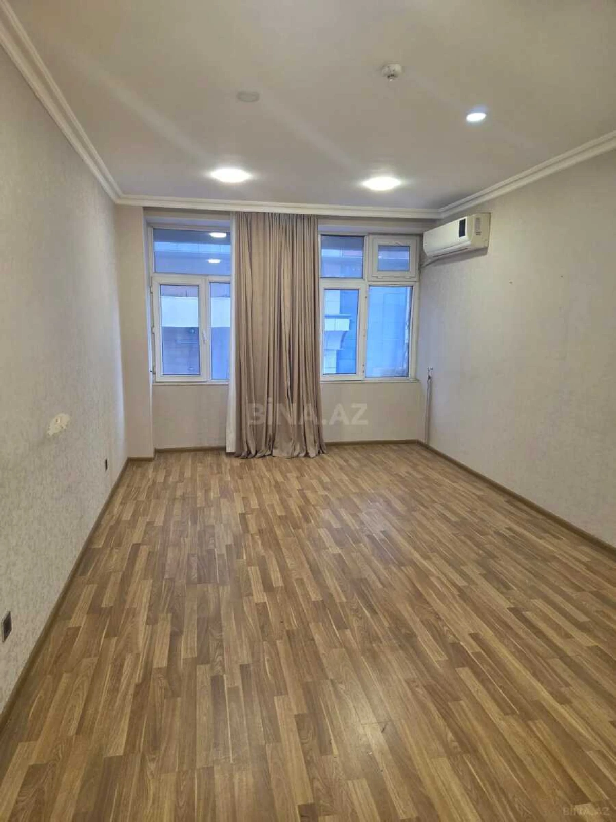 Kirayə verilir obyekt 500 m²