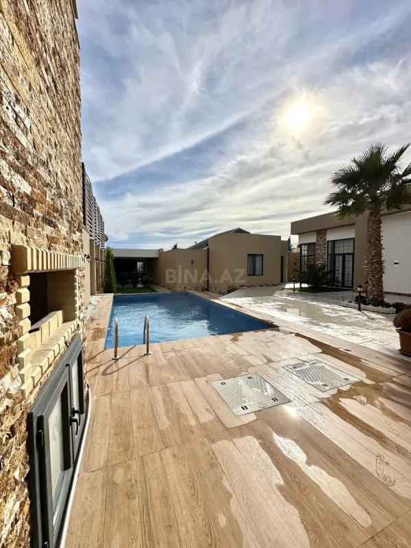 Satılır 5 otaqlı həyət evi 250 m²