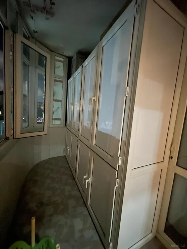 Kirayə verilir 4 otaqlı mənzil 170 m²