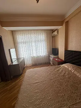 Satılır 3 otaqlı mənzil 102 m²