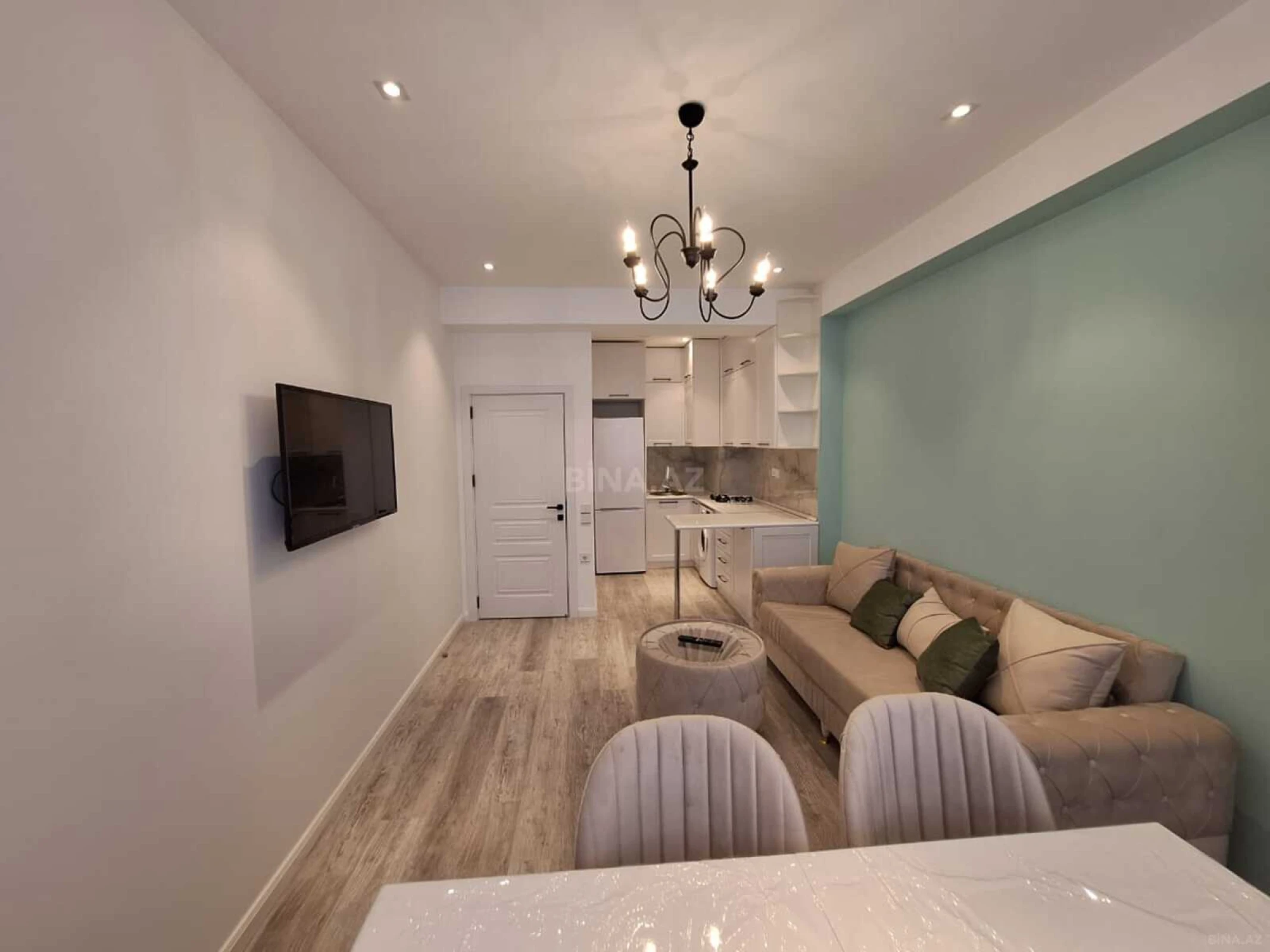 Kirayə verilir 2 otaqlı mənzil 55 m²