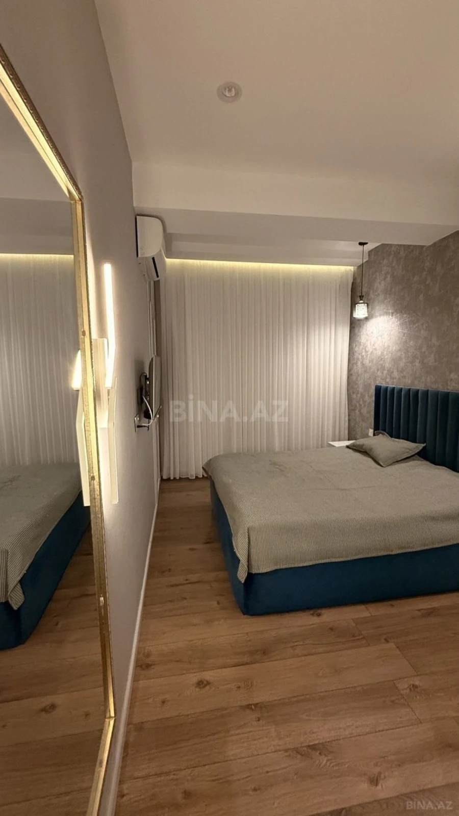 Satılır 2 otaqlı mənzil 77 m²