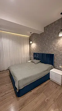 Satılır 2 otaqlı mənzil 77 m²