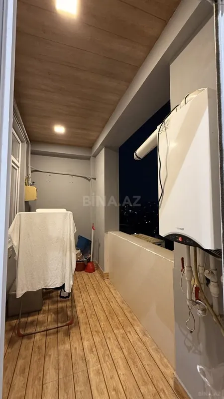 Satılır 2 otaqlı mənzil 77 m²