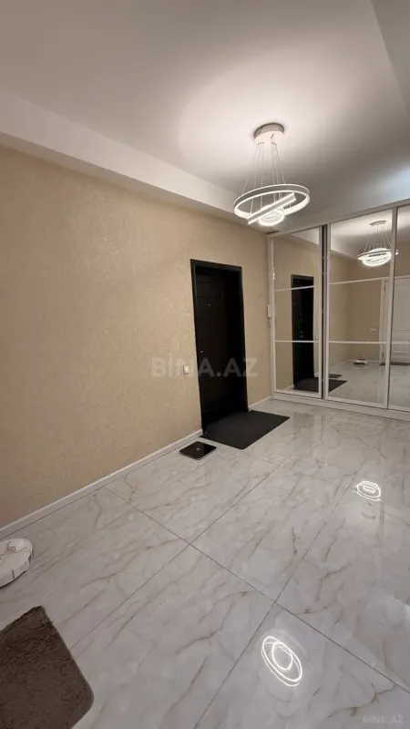 Satılır 2 otaqlı mənzil 77 m²