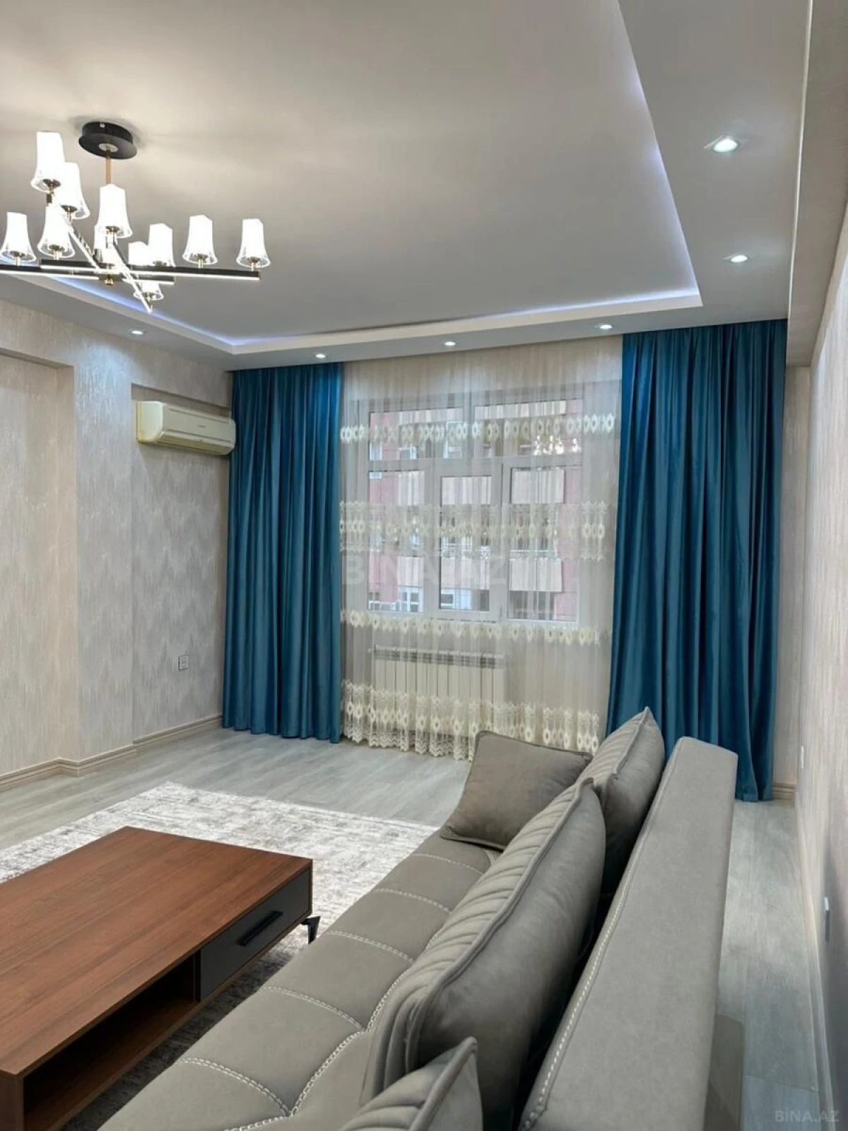 Satılır 3 otaqlı mənzil 112 m²