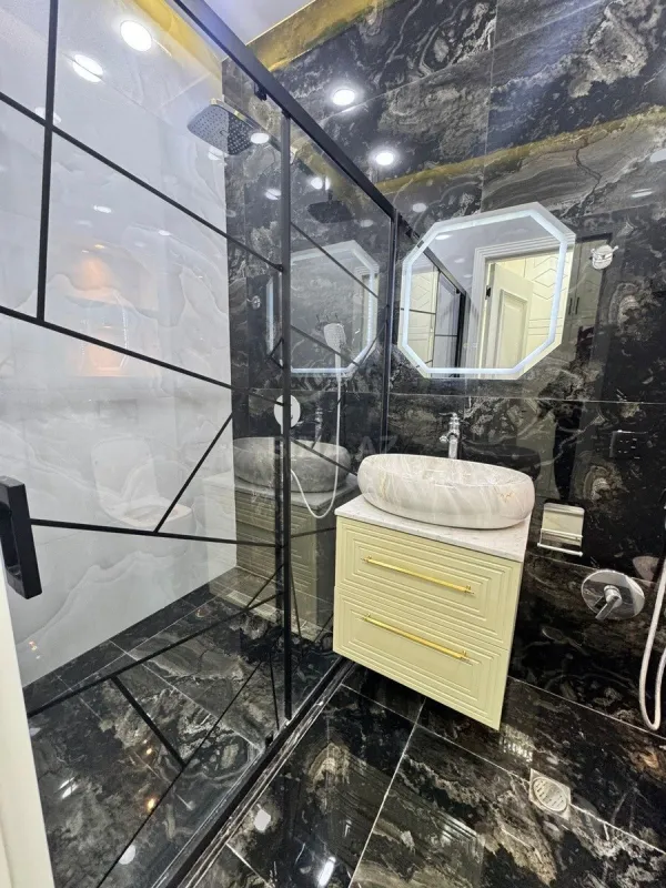 Satılır 3 otaqlı mənzil 95 m²