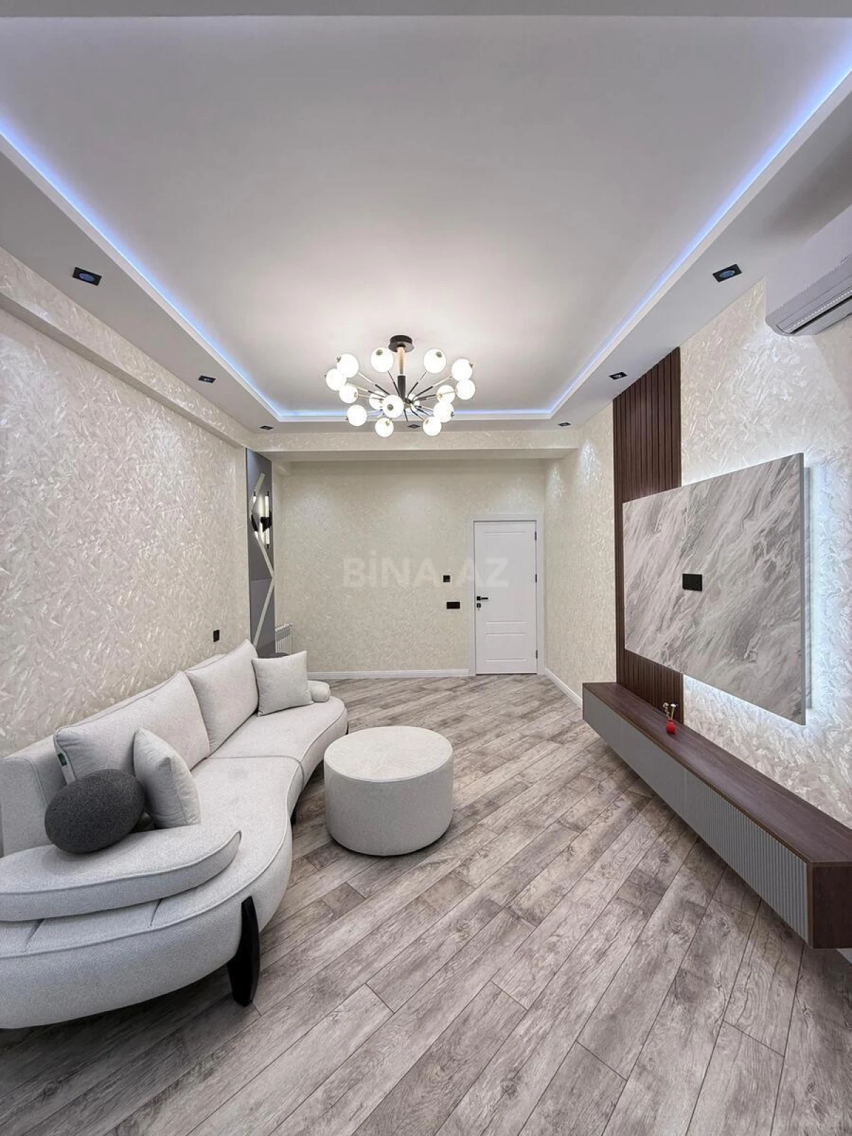 Satılır 3 otaqlı mənzil 88 m²
