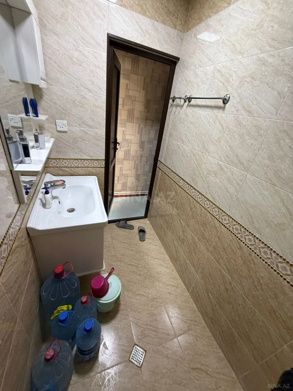 Kirayə verilir 2 otaqlı mənzil 60 m²