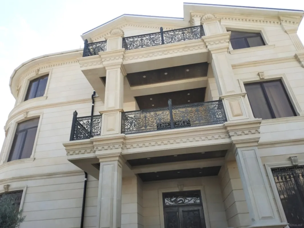 Kirayə verilir 8 otaqlı həyət evi 1000 m²