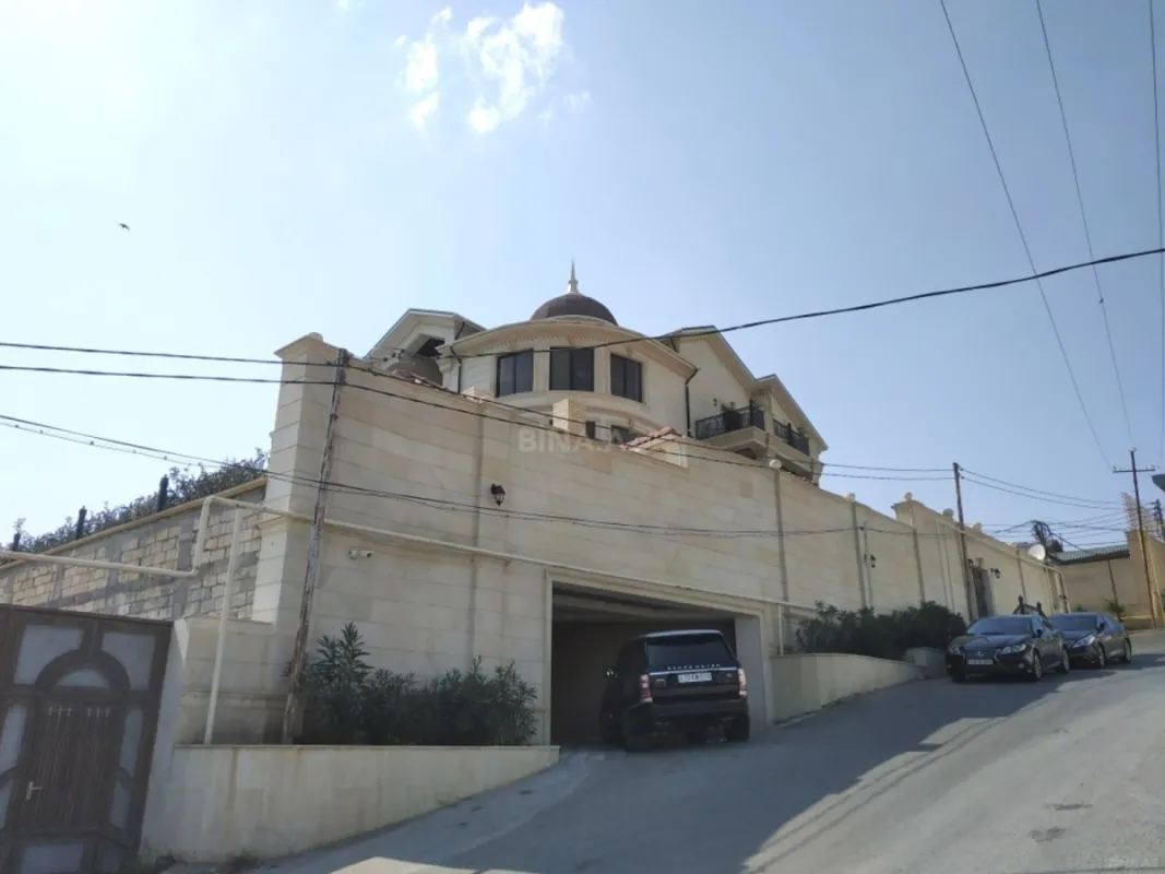 Kirayə verilir 8 otaqlı həyət evi 1000 m²