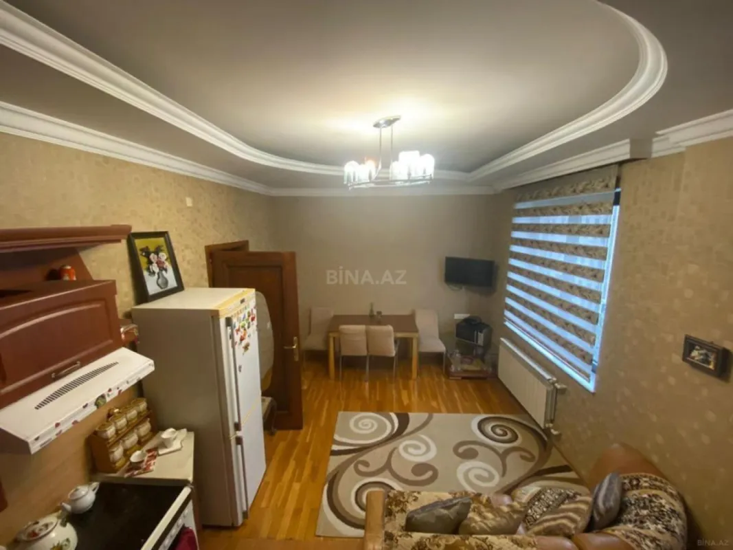 Satılır 3 otaqlı mənzil 136 m²
