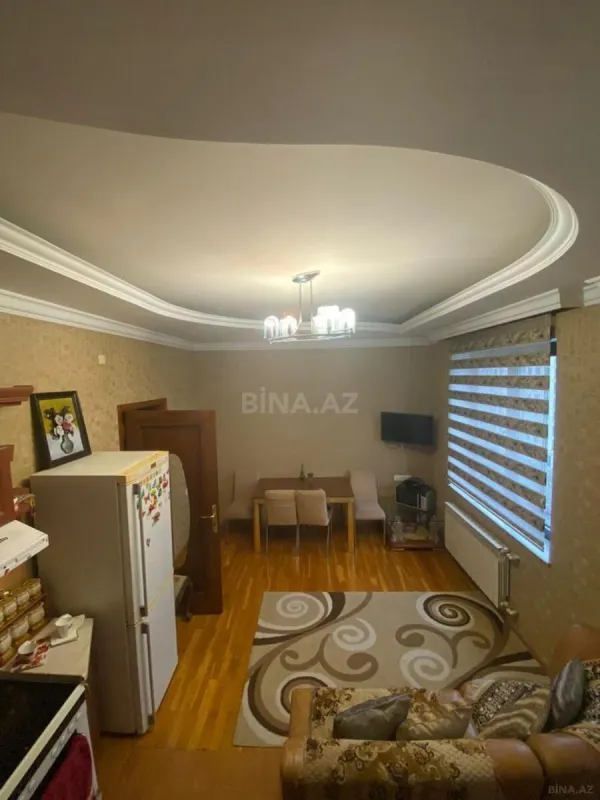 Satılır 3 otaqlı mənzil 136 m²