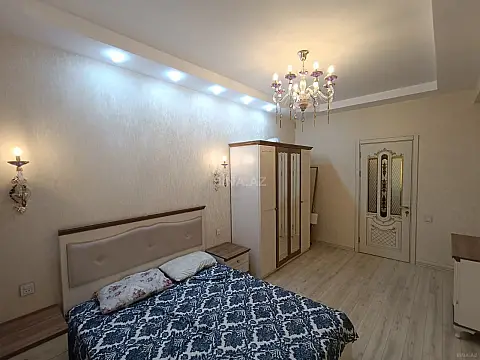 Kirayə verilir 3 otaqlı mənzil 140 m²