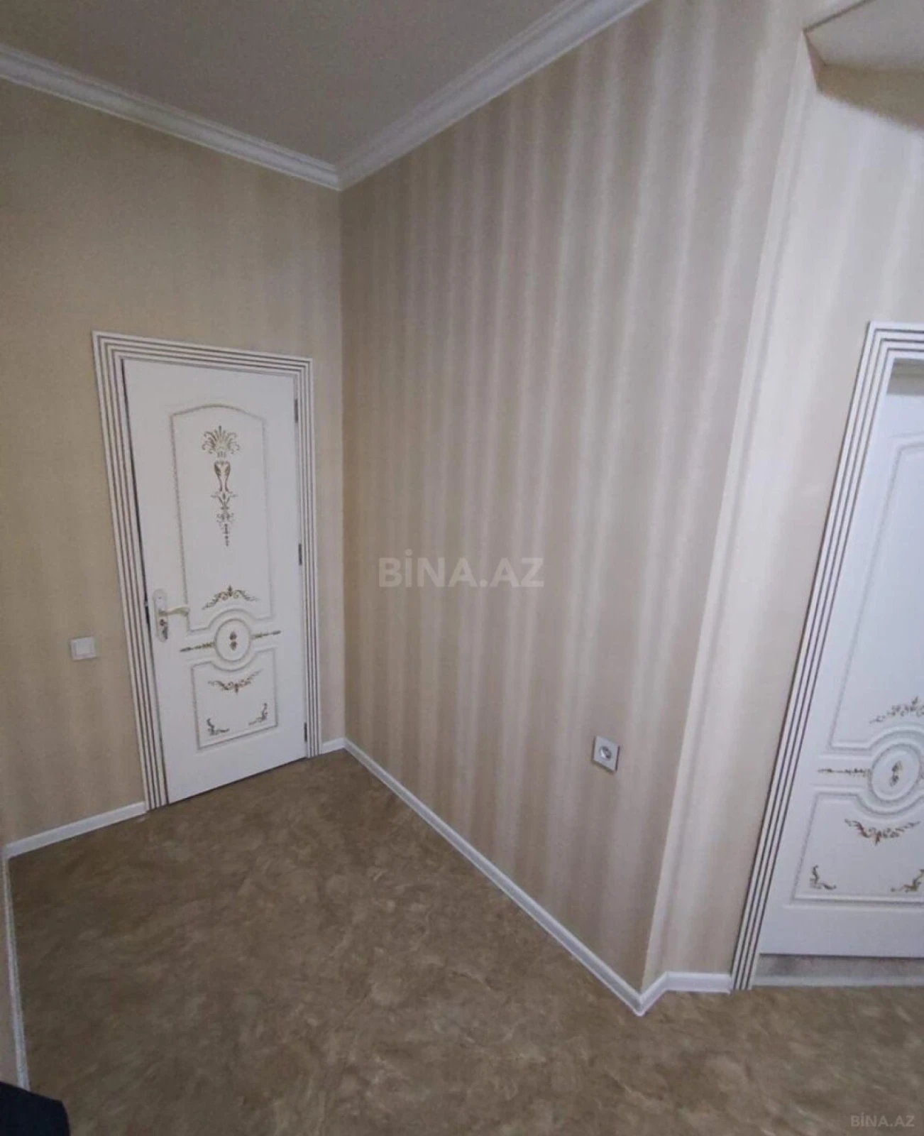 Satılır 2 otaqlı mənzil 86 m²