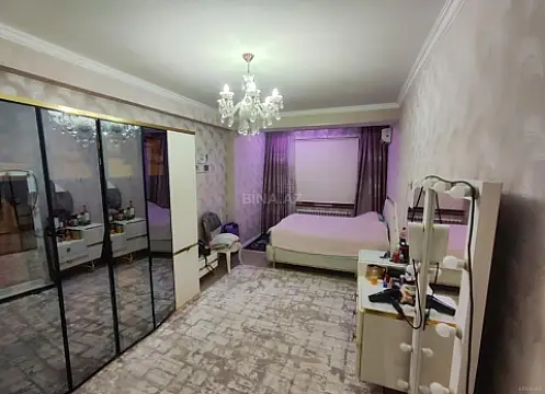 Satılır 2 otaqlı mənzil 86 m²