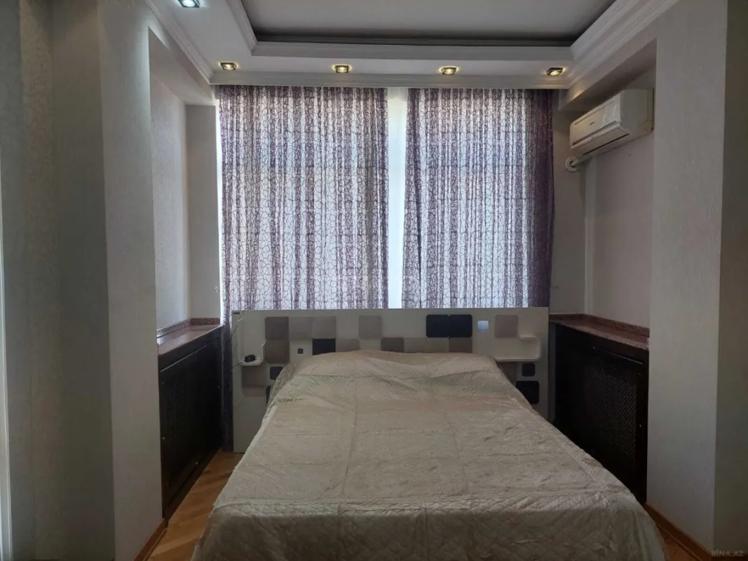 Kirayə verilir 2 otaqlı mənzil 100 m²