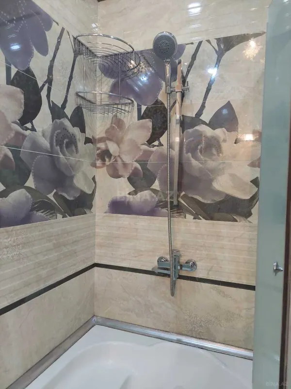 Kirayə verilir 2 otaqlı mənzil 100 m²