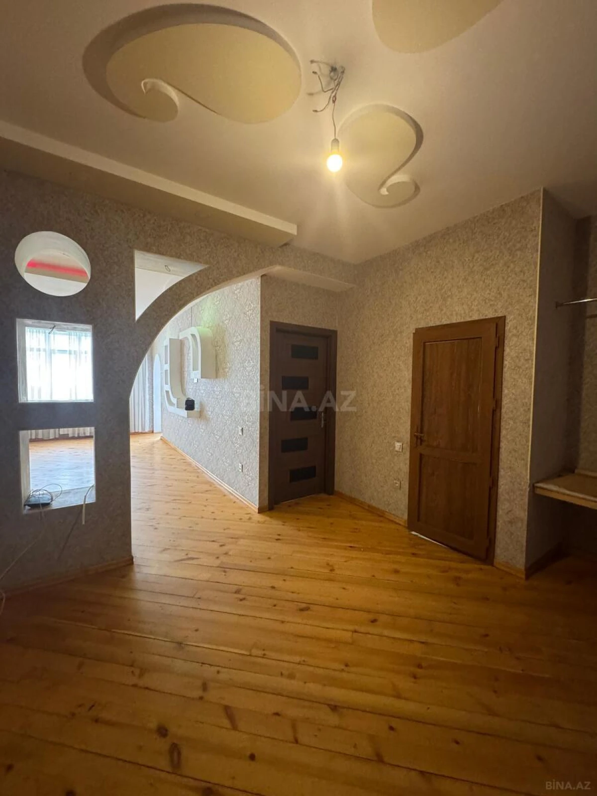 Satılır 2 otaqlı mənzil 78 m²