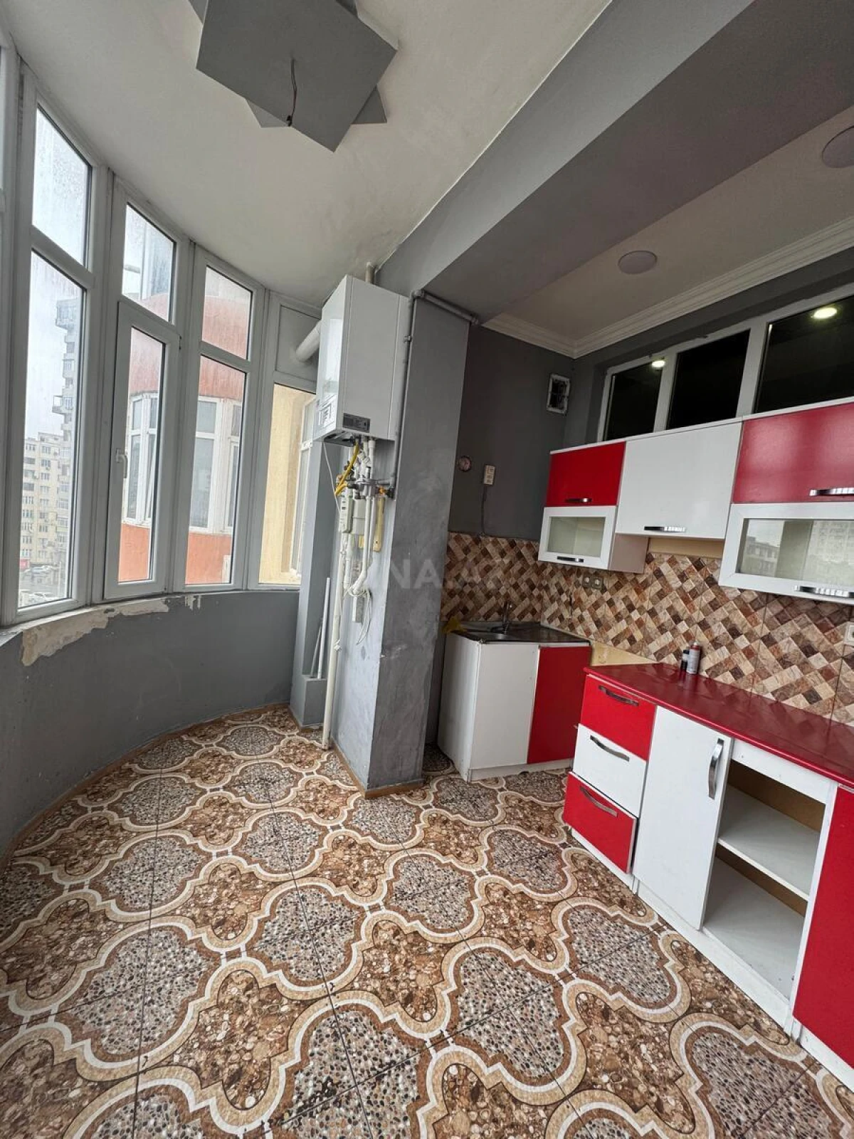 Satılır 2 otaqlı mənzil 78 m²