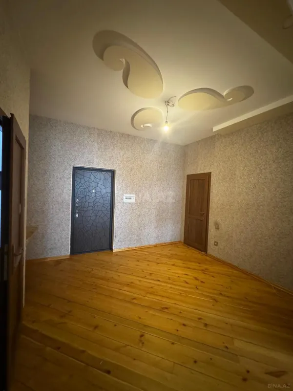 Satılır 2 otaqlı mənzil 78 m²