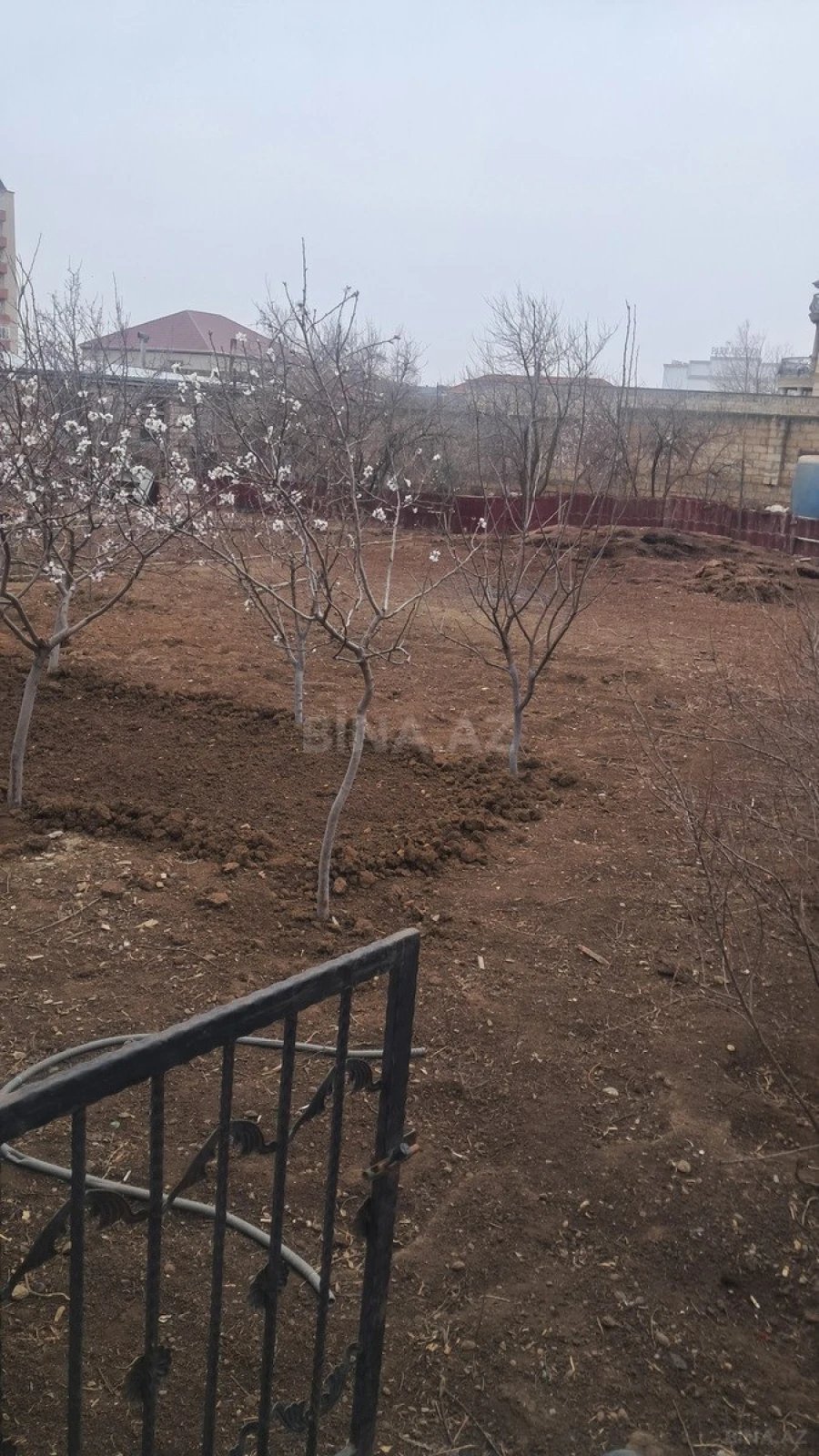 Satılır torpaq sahəsi 4 m²