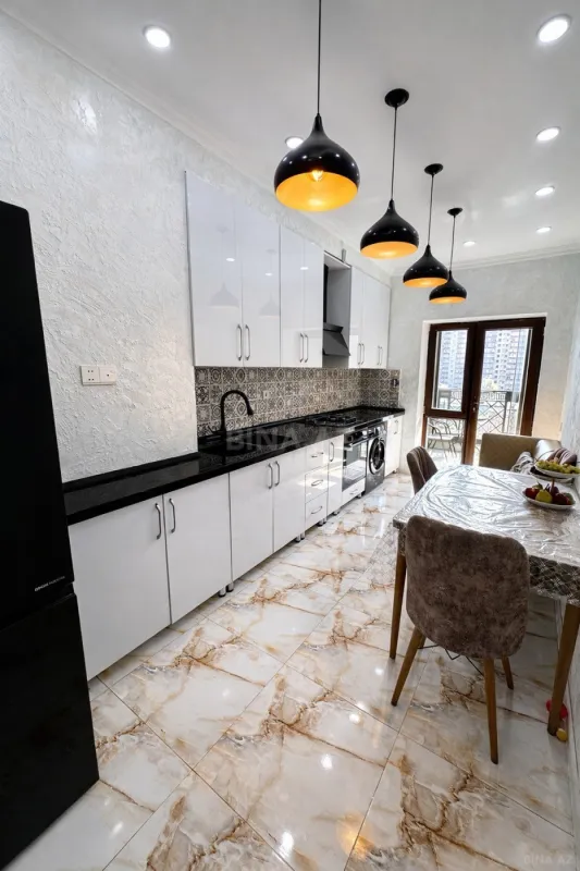 Satılır 2 otaqlı mənzil 85 m²