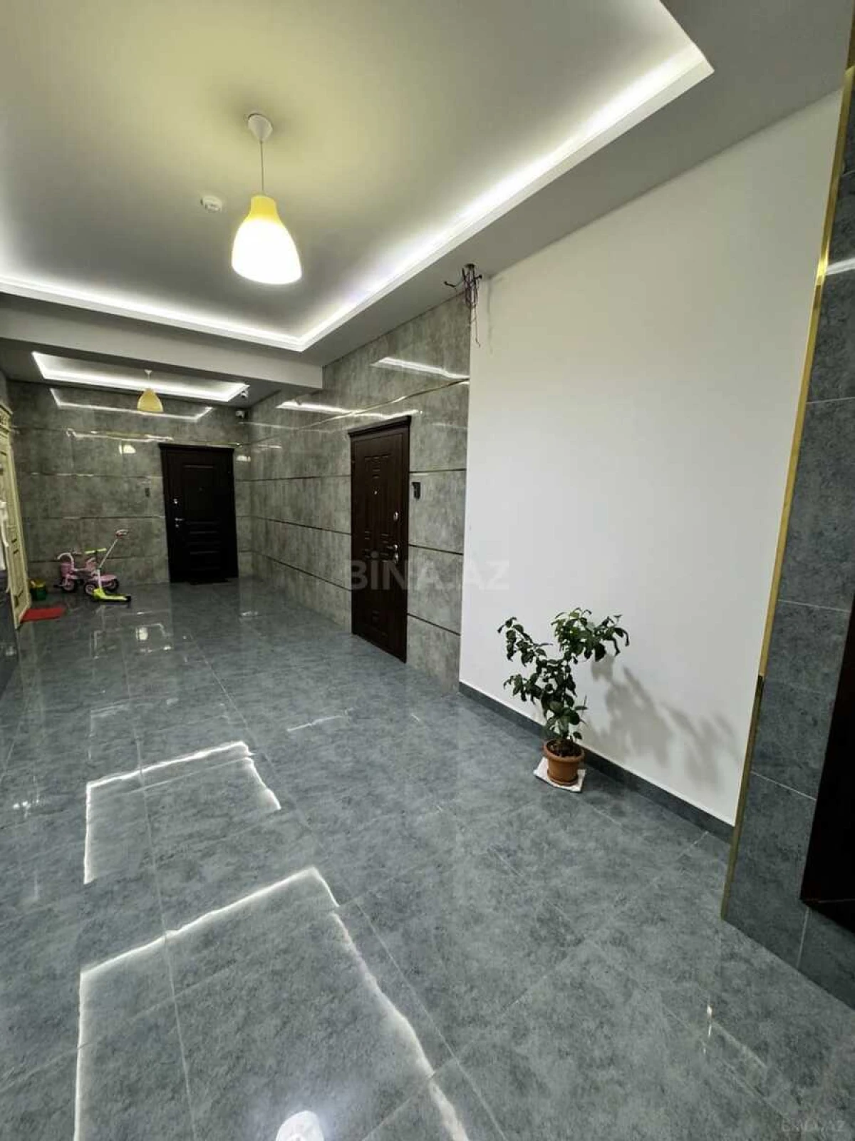 Satılır 2 otaqlı mənzil 85 m²