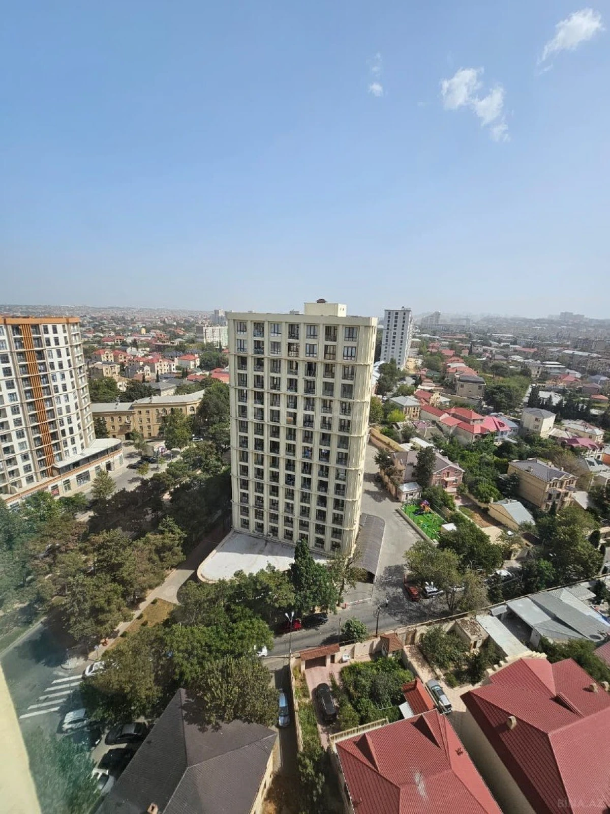 Satılır 3 otaqlı mənzil 84 m²