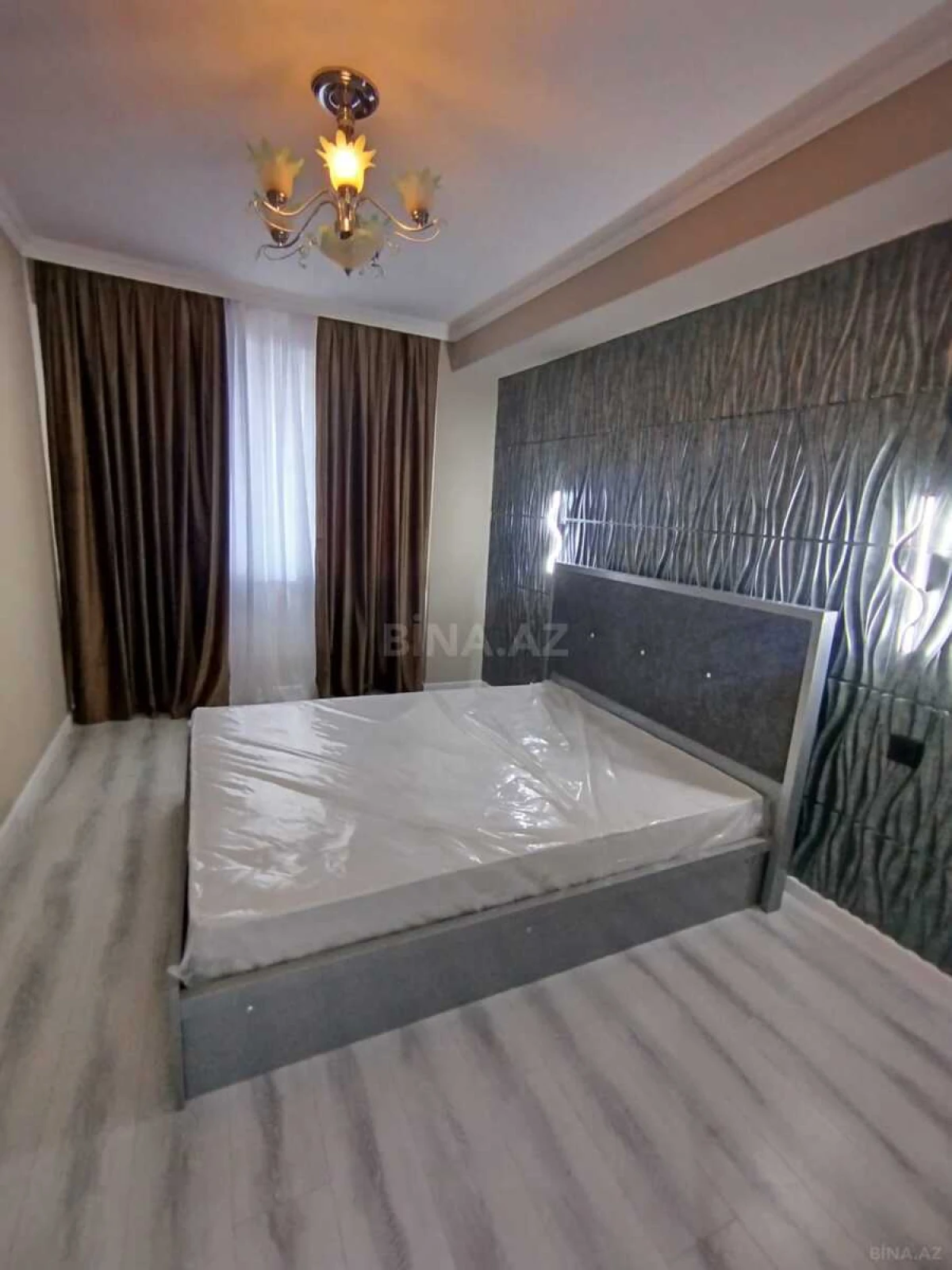 Satılır 2 otaqlı mənzil 62 m²