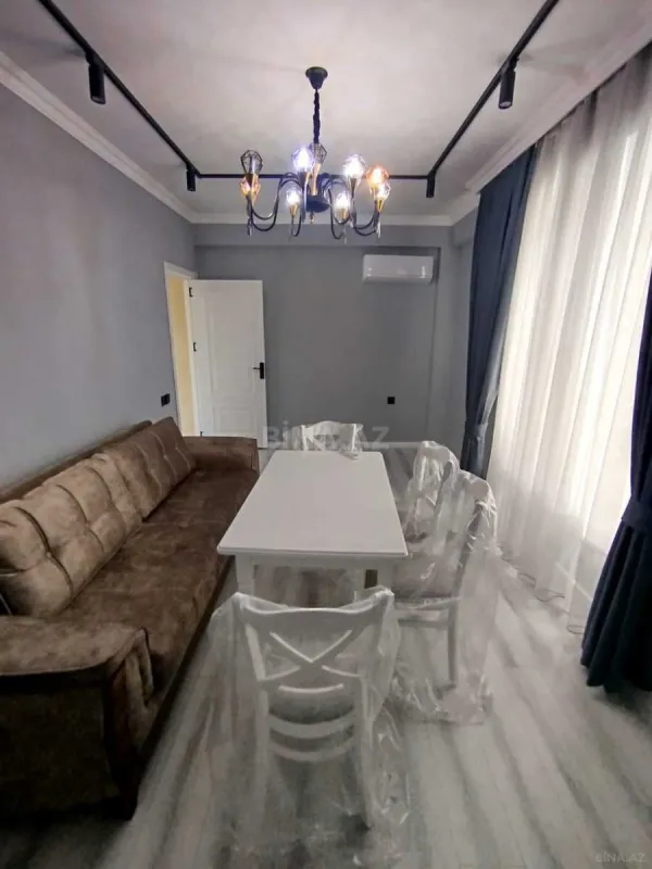 Satılır 2 otaqlı mənzil 62 m²