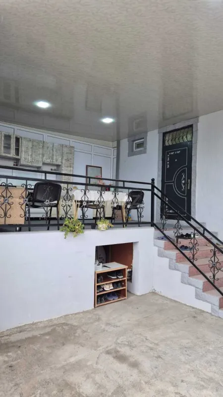 Satılır 3 otaqlı həyət evi 100 m²