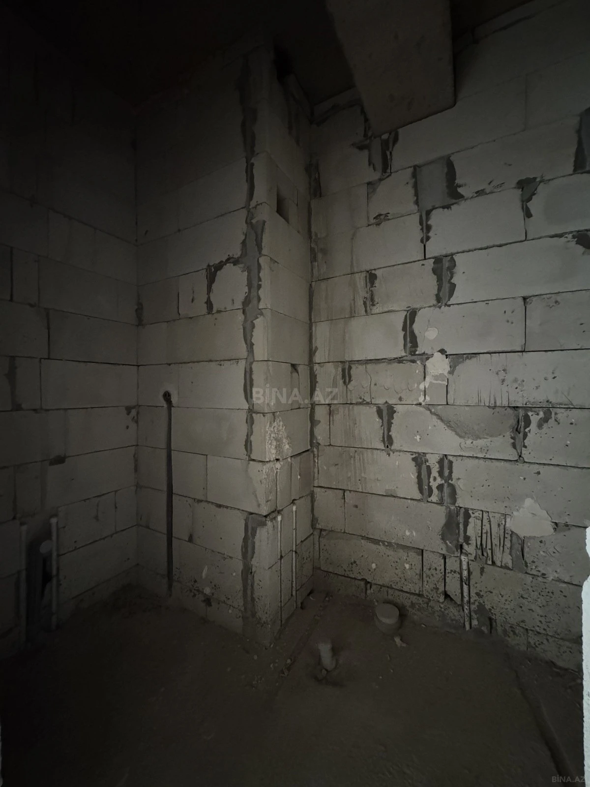 Satılır 2 otaqlı mənzil 81 m²