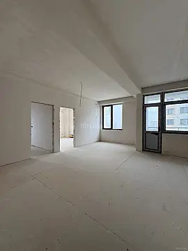 Satılır 2 otaqlı mənzil 81 m²