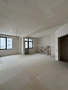 Satılır 2 otaqlı mənzil 81 m²