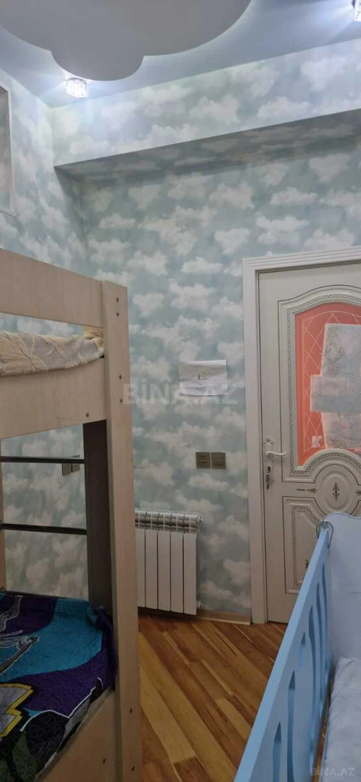 Satılır 2 otaqlı mənzil 69.6 m²