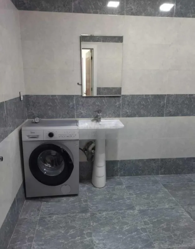 Kirayə verilir 2 otaqlı mənzil 55 m²