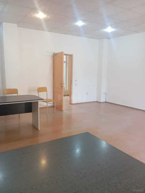 Kirayə verilir obyekt 120 m²