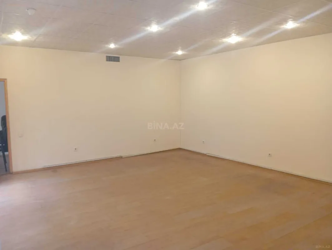 Kirayə verilir obyekt 120 m²